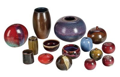 Édouard Chapallaz (Switzerland 1921–2016), 12 vases and bowl in different sizes, - L’Art de Vivre