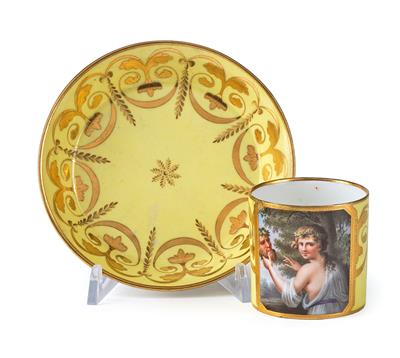 A Pictorial Cup with Bacchante Holding a Mask of Dionysos, - Works of Art