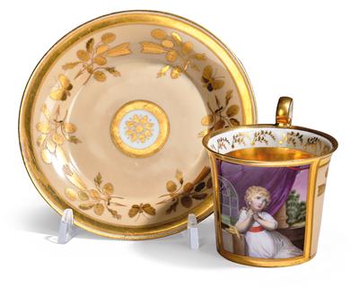A Pictorial Cup with a Saucer, - Antiquariato
