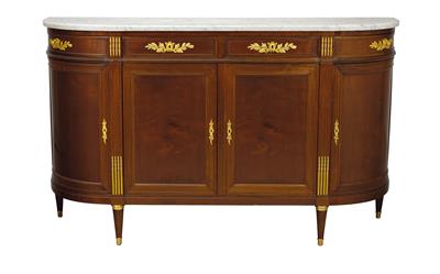 A Sideboard, - Antiquariato