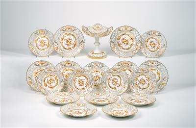 Dessert-Porzellane Dekor ‘Gelber Hofdrache’, - Möbel und Antiquitäten