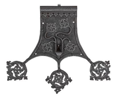 A Gothic Chest Lock, - Antiquariato