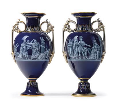 Paar Vasen mit feinster Limoges-Malerei und Darstellungen aus der römischen Antike, - Möbel und Antiquitäten