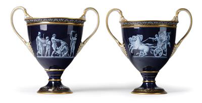 Paar Vasen mit feinster Limoges-Malerei und Darstellungen aus der römischen Antike, - Möbel und Antiquitäten