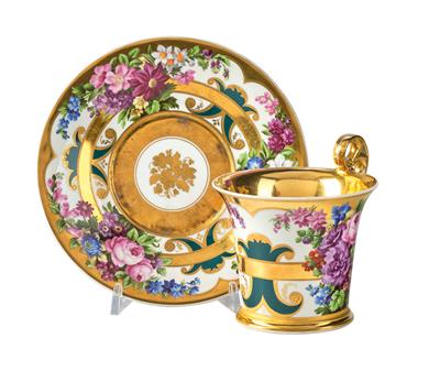 A Large, Magnificent Cup and Saucer with Flowers, - Antiquariato