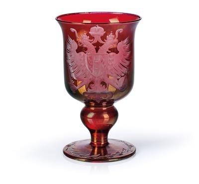 Roter Pokal mit dem kaiserlichen Wappen, dem Österreichischen Doppeladler, - Möbel und Antiquitäten