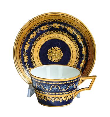 Teetasse mit Untertasse, - Möbel und Antiquitäten