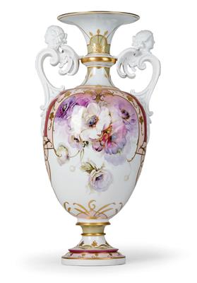 Vase mit ‘Weichmalerei’, - Möbel und Antiquitäten