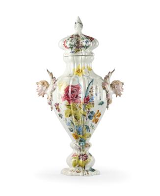 A Large Covered Vase, Bassano del Grappa/Nove, Late 19th Century, - Una Collezione Viennese