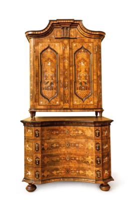 An Imposing Baroque Cabinet on Chest, - Una Collezione Viennese