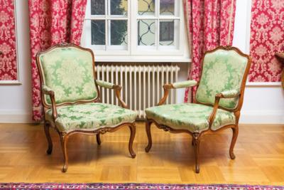 A Pair of Baroque Armchairs, - Una Collezione Viennese