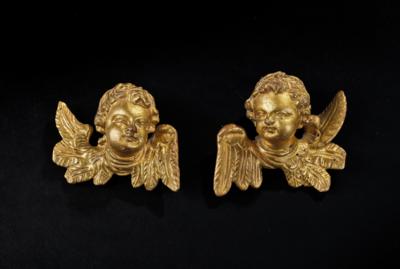 A Pair of Small Winged Angel’s Heads, - Una Collezione Viennese