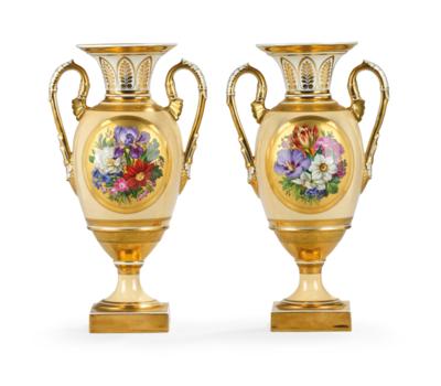 Paar Vasen mit Blumenbuketts, Kaiserl. Manufaktur, Wien 1827, - Eine Wiener Sammlung