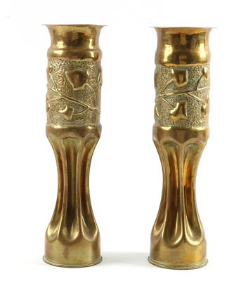 Paar (2 Stk.) Vasen in Grabenkunst ('Trench-Art'), - Historische Waffen, Uniformen & Militaria
