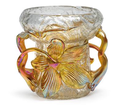 Adolf Beckert (form), A vase with two applied flowers, - Secese a umění 20. století