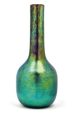 A vase with long neck by Lötz Witwe, - Jugendstil e arte applicata del XX secolo