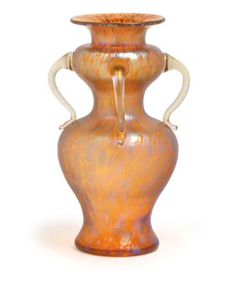A vase with four handles by Lötz Witwe, - Jugendstil e arte applicata del XX secolo