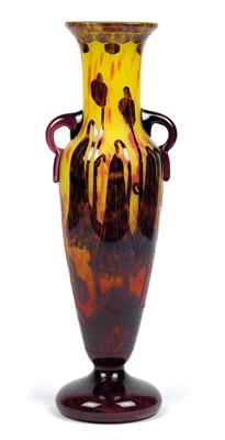A Verrerie Schneider moulded “Campanules” two-handled vase, - Jugendstil e arte applicata del XX secolo