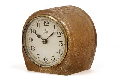 A René Lalique moulded “Eglantine” clock, - Jugendstil e arte applicata del XX secolo