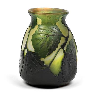 An overlaid and etched glass vase by Legras & Cie, - Jugendstil e arte applicata del XX secolo