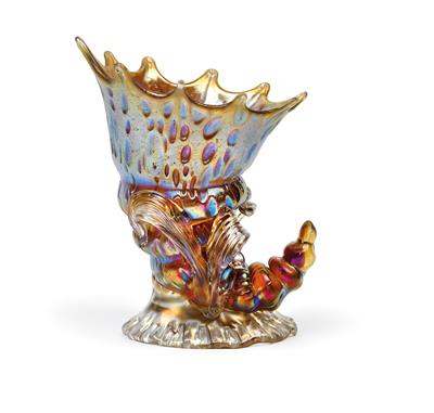 A Lötz Witwe shell-shaped glass vase, - Secese a umění 20. století