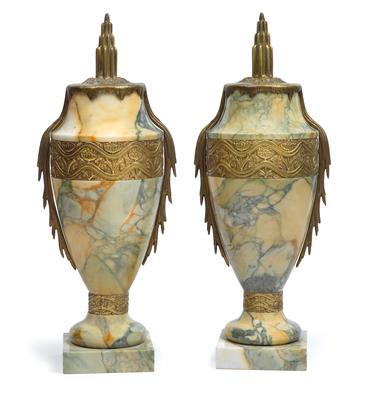A pair of French ornamental vases, - Jugendstil e arte applicata del XX secolo