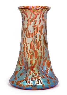 A Lötz Witwe vase, - Jugendstil e arte applicata del XX secolo