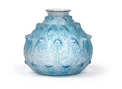 A René Lalique moulded “Fougères” vase, - Jugendstil and 20th Century Arts and Crafts