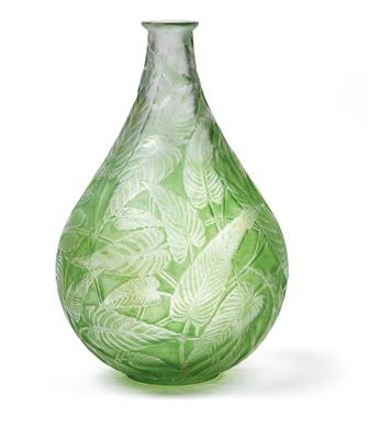 A René Lalique moulded “Sauge” vase, - Jugendstil and 20th Century Arts and Crafts