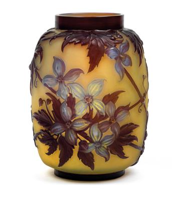 An overlaid soufflé glass vase by Gallé, - Jugendstil and 20th Century Arts and Crafts