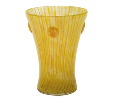 A glass vase by Daum, - Secese a umění 20. století