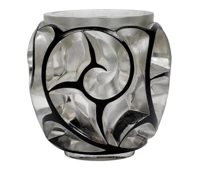 A René Lalique moulded “Tourbillons” vase, - Jugendstil e arte applicata del XX secolo