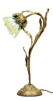 A floral lamp, - Jugendstil and 20th Century Arts and Crafts