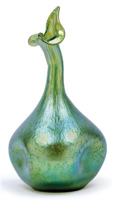 A vase with long neck by Lötz Witwe, - Secese a umění 20. století