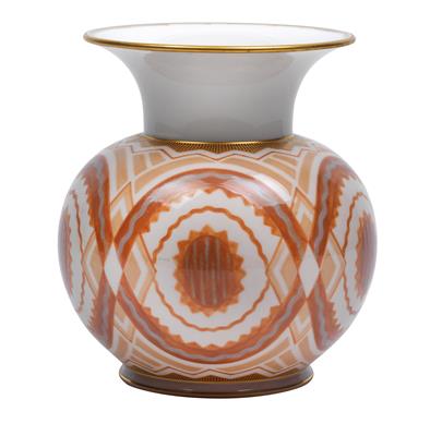 A vase, - Jugendstil and 20th Century Arts and Crafts