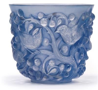 A René Lalique moulded “Avallon” vase, - Jugendstil and 20th Century Arts and Crafts