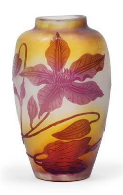Vase mit Clematis, - Jugendstil und angewandte Kunst des 20. Jahrhunderts