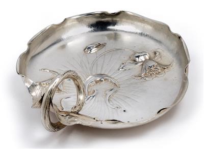 A Viennese handled bowl, - Jugendstil e arte applicata del XX secolo