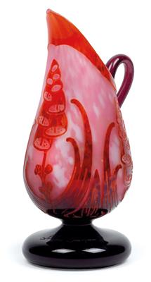 A moulded “Digitales” handled jug by Verrerie Schneider, - Jugendstil e arte applicata del XX secolo