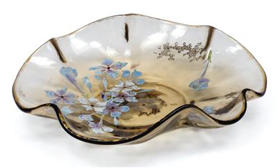 An etched glass bowl by Gallé, - Jugendstil e arte applicata del XX secolo