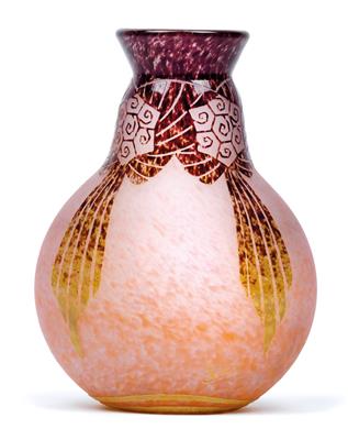 A moulded “Draperies” vase by Verrerie Schneider, - Secese a umění 20. století