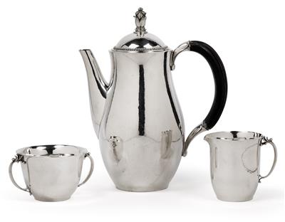 Harald Nielsen (1892-1977), A three-piece coffee service, - Jugendstil e arte applicata del XX secolo