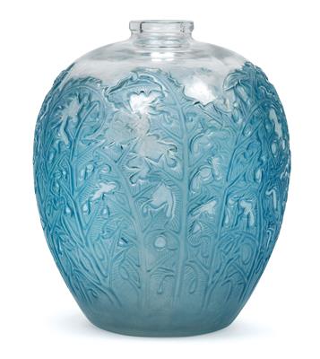 A moulded “Acanthes” vase by René Lalique, - Jugendstil and 20th Century Arts and Crafts