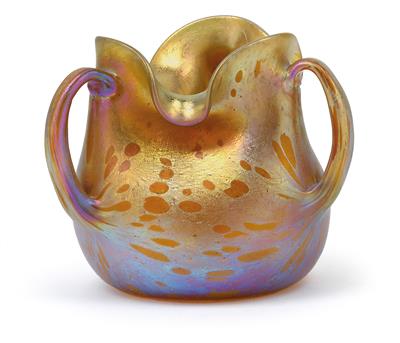 Vase mit drei Henkeln, - Jugendstil und angewandte Kunst des 20. Jahrhunderts