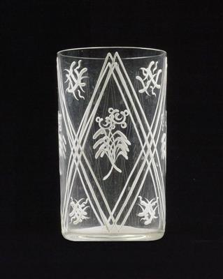 A beaker with floral and geometrical decoration, form: Josef Hoffmann, decoration: attributed to Reni Schaschl, Wiener Werkstätte, c. 1917 - Jugendstil and 20th Century Arts and Crafts