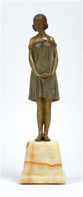 Demetre Chiparus, (1888-1950), a female figure “Innocence”, designed c. 1925 - Jugendstil e arte applicata del XX secolo