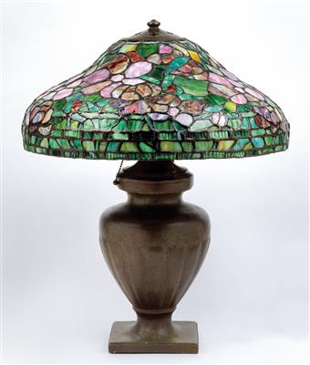 große Tischlampe, Handel (Co.), Entwurf: um 1920 - Jugendstil und Kunsthandwerk des 20. Jahrhunderts