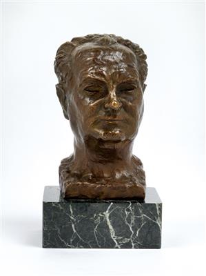 Michael Powolny, bronze portrait head, designed and executed on 9.7.1952 - Jugendstil e arte applicata del XX secolo
