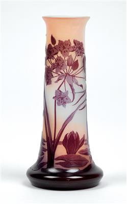 An “Aquatic” vase, Emile Gallé, Nancy, c. 1910, - Jugendstil and 20th Century Arts and Crafts