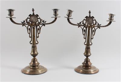 Familie Mautner von Markhof -Paar zweiflammige Kerzenleuchter, - Antiques